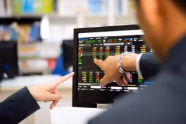 Cắt bỏ “ung nhọt” để lành mạnh hóa thị trường chứng khoán