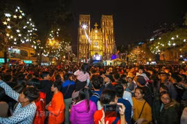 Một nhìn nhận thiếu khách quan, lệch lạc về tự do tôn giáo ở Việt Nam