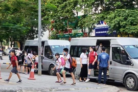 Hà Nội kiểm tra, rà soát các trường học sử dụng xe hợp đồng đưa đón học sinh 