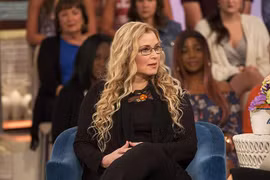 CeCe Moore - chuyên gia phả hệ khiến hàng chục kẻ giết người sa lưới