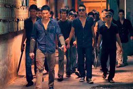 Đi xem phim, phải mang giấy tờ tùy thân