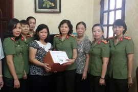 Chia sẻ yêu thương bằng những điều giản dị