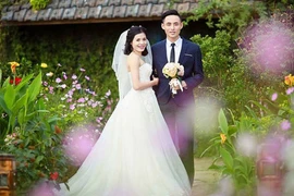 Hoa khôi thể thao rủ nhau lên xe hoa