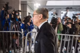 Cựu Trưởng đặc khu Hồng Kông bị xét xử về tội tham nhũng