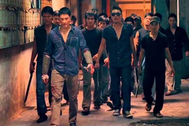 Đi xem phim, phải mang giấy tờ tùy thân