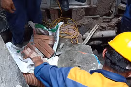 Cấp Giấy phép xây dựng tại địa chỉ 27A Đê La Thành có đúng quy định?
