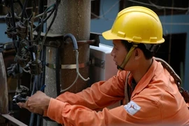  Công ty Điện lực Đống Đa tổ chức hội nghị tuyên truyền tiết kiệm điện