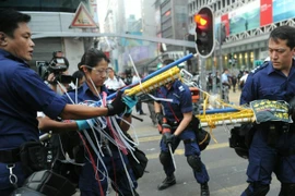 Cảnh sát Hồng Kông giải tán điểm biểu tình 