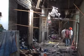 Cháy chợ Phùng Khoang, 4 người thương vong