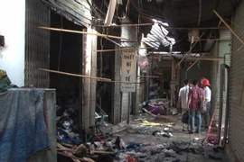 Cháy chợ Phùng Khoang, 4 người thương vong