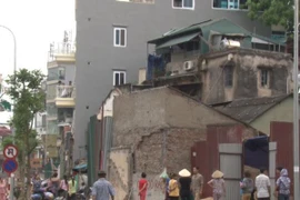 Hà Nội giám sát tình trạng nhà siêu mỏng, siêu méo