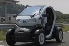 Xe siêu nhỏ chống tắc đường ở Nhật Bản