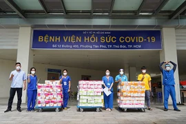 Vinamilk ủng hộ thêm 5 tỷ đồng sản phẩm và thiết bị y tế cho các trung tâm hồi sức tích cực và bệnh viện tuyến đầu