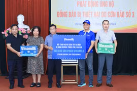 Vinamilk hỗ trợ gần 3 tỷ đồng sản phẩm dinh dưỡng thiết yếu cho 10 tỉnh thành ảnh hưởng bão lũ