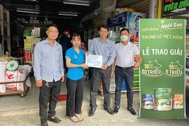 Đã có khách hàng nhận 50 triệu đồng từ chương trình ‘Mở nhãn, trúng sổ tiết kiệm’ của Ngôi Sao Phương Nam