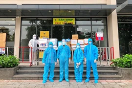 Ấm tình hàng xóm giữa đô thị hiện đại