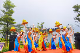 Sun World Ba Den Mountain tổ chức đêm hội trăng rằm với nhiều hoạt động hấp dẫn