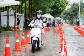 Người dùng vượt mọi địa hình, sống xanh mỗi ngày cùng VinFast Feliz Neo