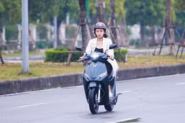 Không cần làm gì, chiếc xe này sẽ giúp bạn nổi bật giữa đám đông