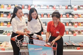 GDP bình quân đầu người đạt hơn 5.000 USD, chất xúc tác tích cực cho thị trường tiêu dùng