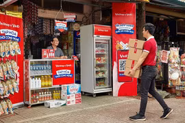 4 bí quyết “nằm lòng” để chủ tạp hóa “bán một mùa, lời cả năm” 