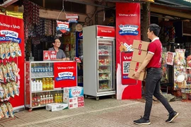 4 bí quyết “nằm lòng” để chủ tạp hóa “bán một mùa, lời cả năm” 