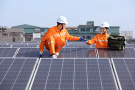 Dự báo tăng kỷ lục lượng tiêu thụ điện và các giải pháp của EVNHANOI