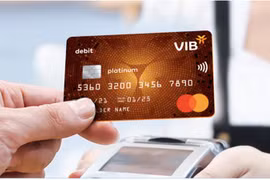 Cách VIB bảo vệ toàn diện cho chủ thẻ quốc tế phát hành nhanh