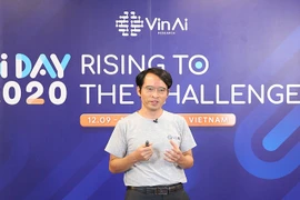 Vingroup công bố giải pháp tiên phong tối ưu camera ẩn dưới màn hình điện thoại