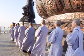 Giá vé cáp treo Sun World Ba Den Mountain giảm sâu cho tăng ni, học sinh sinh viên và người dân Tây Ninh