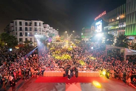 Mở phố ẩm thực xuyên đêm ở ‘Quận Ocean’