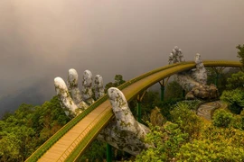 Chuyện kể về cây cầu đã làm nên biểu tượng mới của du lịch Việt Nam