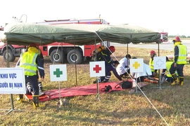 Sân bay Vân Đồn diễn tập cứu hộ máy bay hạ cánh khẩn cấp 