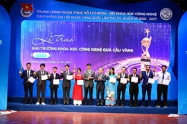 Trà Dr Thanh lần thứ 11 đồng hành cùng Giải thưởng Quả Cầu Vàng