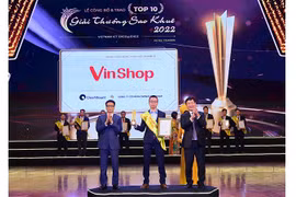 Vì sao VinShop được vinh danh Top 10 Sao Khuê 2022 danh giá?