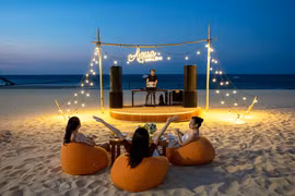 Nghỉ lễ đi đâu: khám phá chuỗi bar – café nổi tiếng của FLC Hotels & Resorts