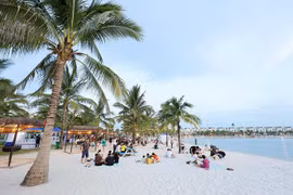'Ăn chơi' kín tuần nguyên tháng - đặc quyền của cư dân 'quận Ocean'