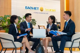 Bảo Việt - doanh nghiệp bảo hiểm duy nhất 12 năm liên tiếp được vinh danh 'Danh sách 50 công ty niêm yết tốt nhất Việt Nam'