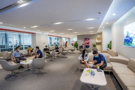 Khám phá showroom VinFast mới rộng gần 5.000m2 tại Hà Nội 