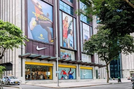Thấy gì từ ‘cuộc đổ bộ’ mới của loạt thương hiệu quốc tế đình đám như Nike, Lush?