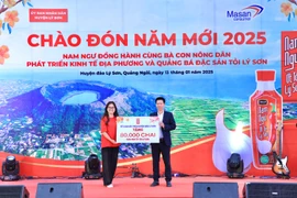 Nam Ngư cùng bà con đảo Lý Sơn đón Tết nối dài niềm vui vụ mùa bội thu