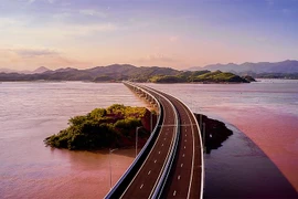 Lý giải sức hấp dẫn ‘bốn mùa’ của du lịch Quảng Ninh