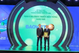 Bảo Việt (BVH): Dẫn đầu tại cuộc bình chọn Doanh nghiệp niêm yết 2023