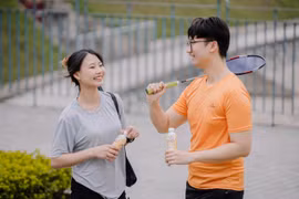 Nhịp sống năng động và bài toán khó khi theo đuổi lối sống lành mạnh của người trẻ