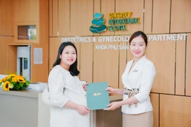 Bệnh viện Mặt Trời chào đón em bé đầu tiên từ thai kỳ nguy cơ cao