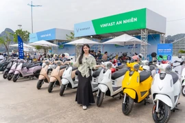 Linh hoạt, tiện lợi, tiết kiệm, xe máy điện VinFast là chuẩn mực phương tiện mới cho bạn trẻ