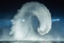 40 vận động viên quốc tế ‘đổ bộ’, bắt đầu tập luyện cho show Jetski kỷ lục tại Cát Bà