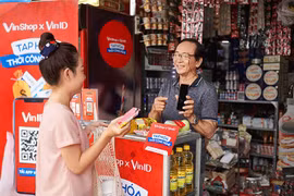 VinShop chi hàng trăm tỷ đồng ứng vốn cho các chủ hiệu tạp hóa ngay trước dịp Tết?