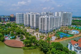 Vinhomes bàn giao “thần tốc” khu căn hộ cao cấp đầu tiên tại Long Biên