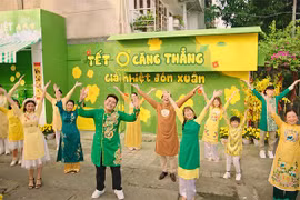 Âm hưởng vui tươi rộn rã của MV “Quốc tế dọn nhà”